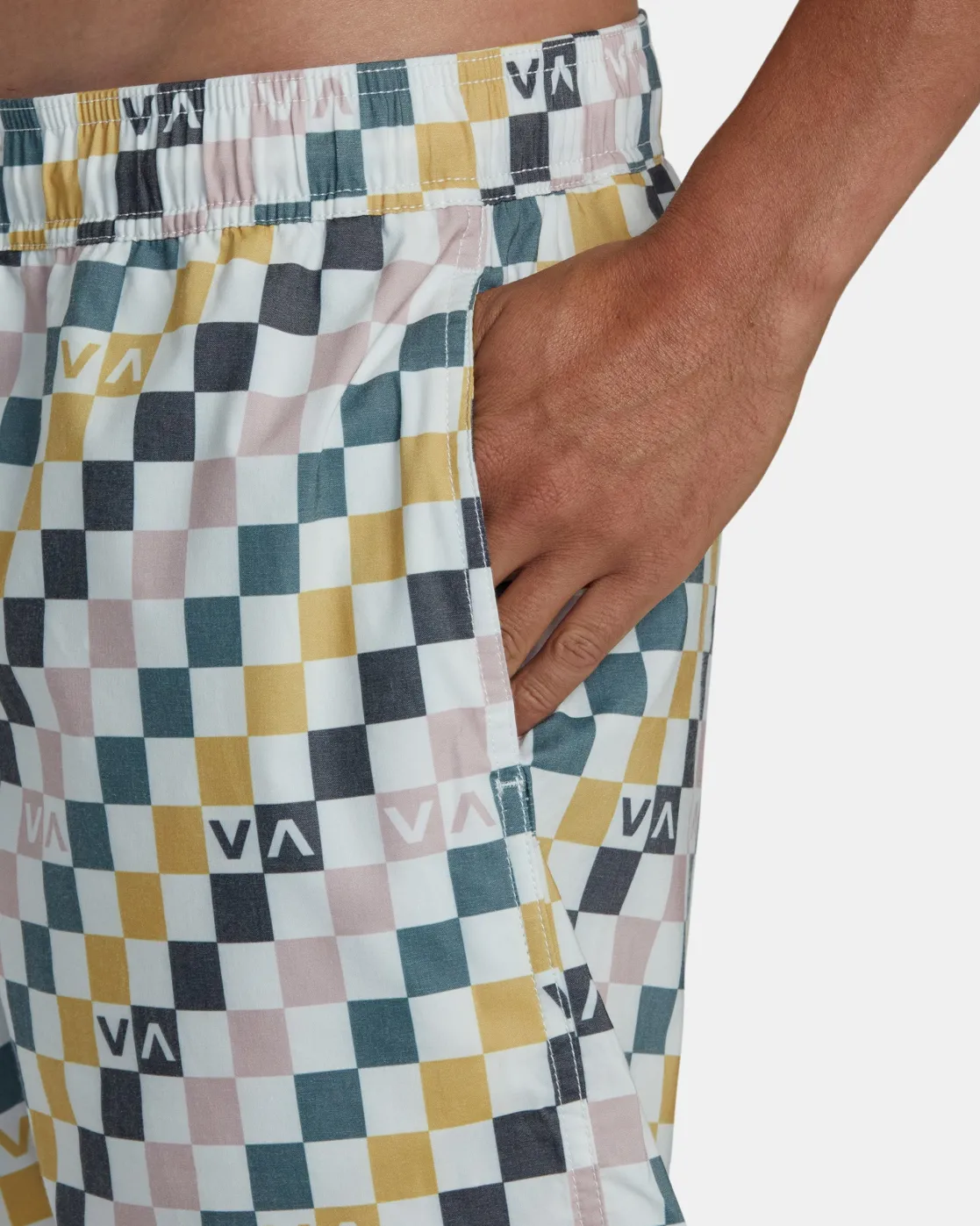 RVCA BARNES ELASTIC WAIST 17" BOARDSHORTS Antique White New