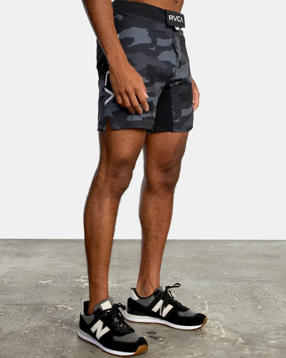 RVCA FIGHT 15" SCRAPPER SHORTS Grey Camo Outlet