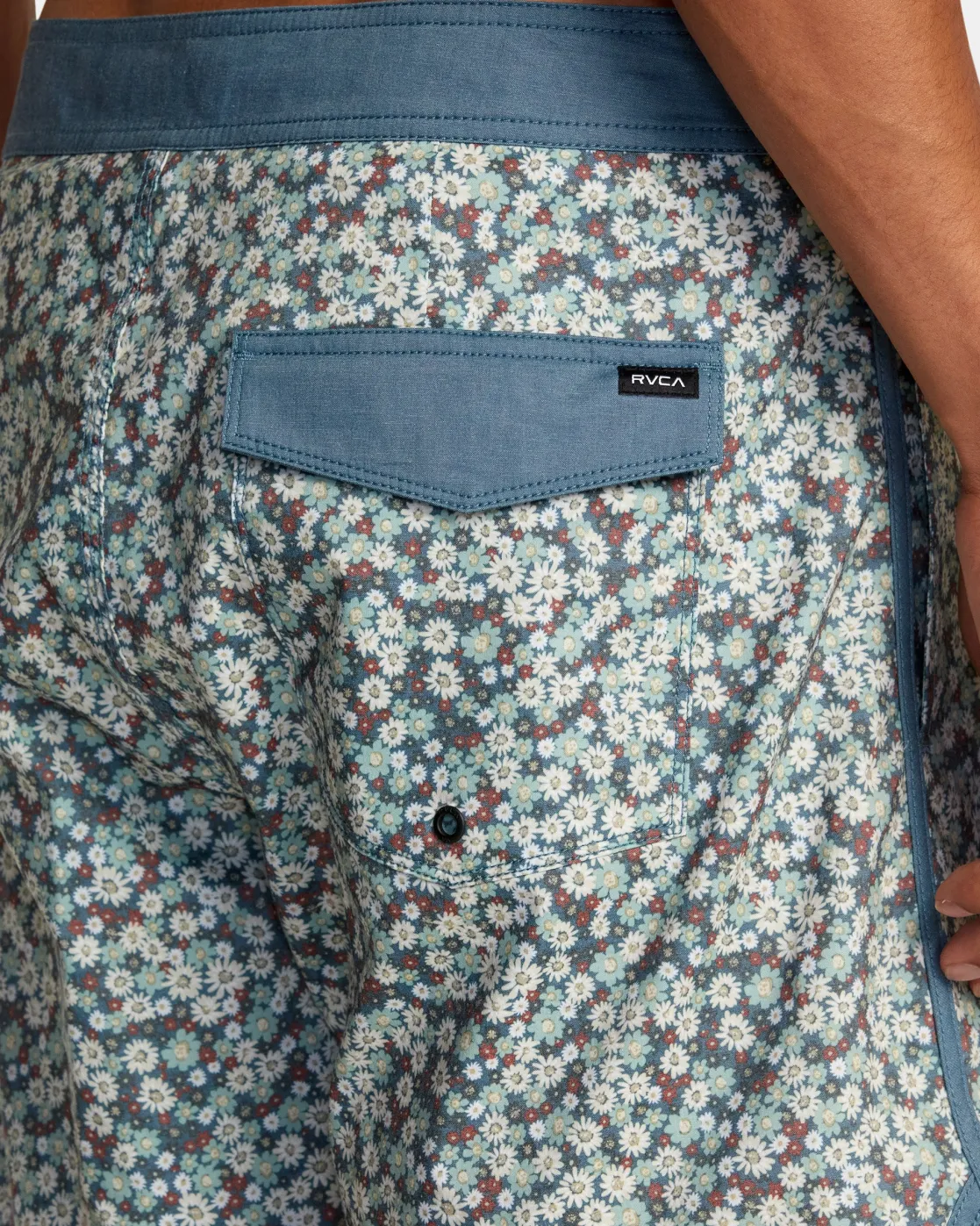 RVCA FREEPORT 16" BOARDSHORTS Blue Fusion Discount