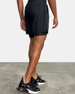 RVCA YOGGER TRAIN 2-IN-1 17